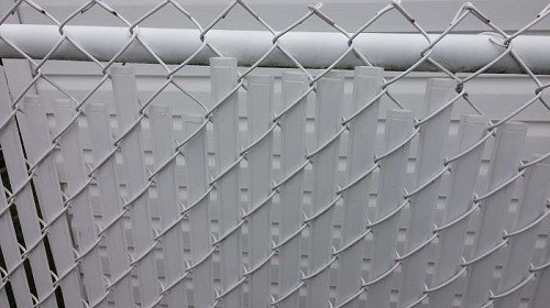 Latte cloture qui glisse