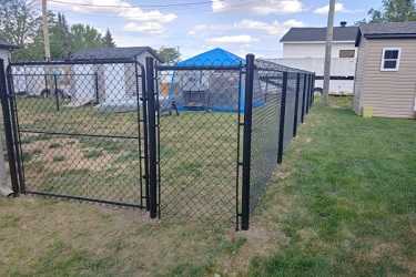 Clôture Frost avec lattes d'intimité pour plus de discrétion